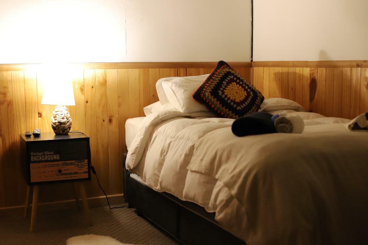Profe Nelson Hostel Puerto Cisnes Kültér fotó